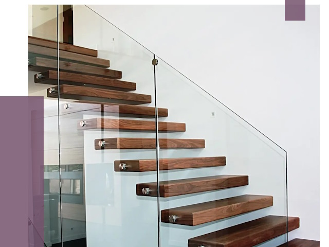 Стеклянные перила для лестницы в Ялуторовске от 14977 руб.