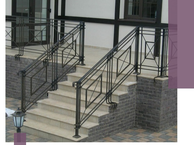 Перила для крыльца в Ялуторовске — монтаж, изготовление и установка