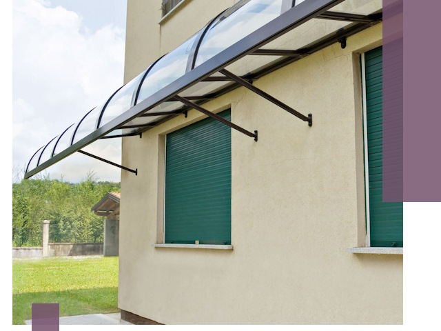 Козырьки над окнами в Ялуторовске — изготовление и монтаж по выгоде