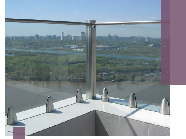 Стеклянные парапеты премиум класса в Ялуторовске для домов и бизнесов