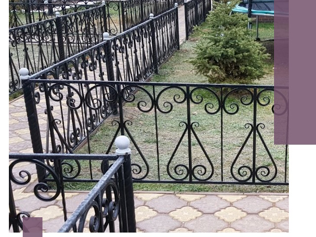Кованые газонные ограждения под ключ в Ялуторовске